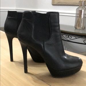 Black Gianni Bini Booties - Size 7